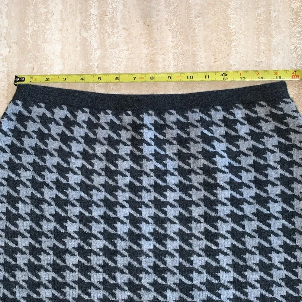 NEW! KIER + J Cashmere skirt grey/black houndstooth, pull-on. Size XL